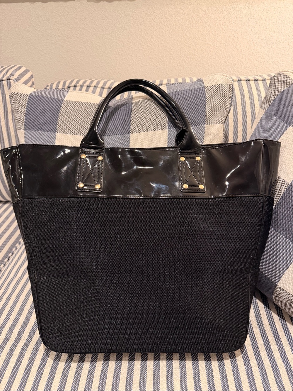 VERSACE PERFUME~Huge Black Tote with Gloss Trim 🖤🩶🖤🩶 - Picture 7 of 13